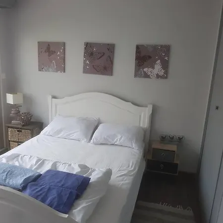Mahon Superbe Face Apartment *